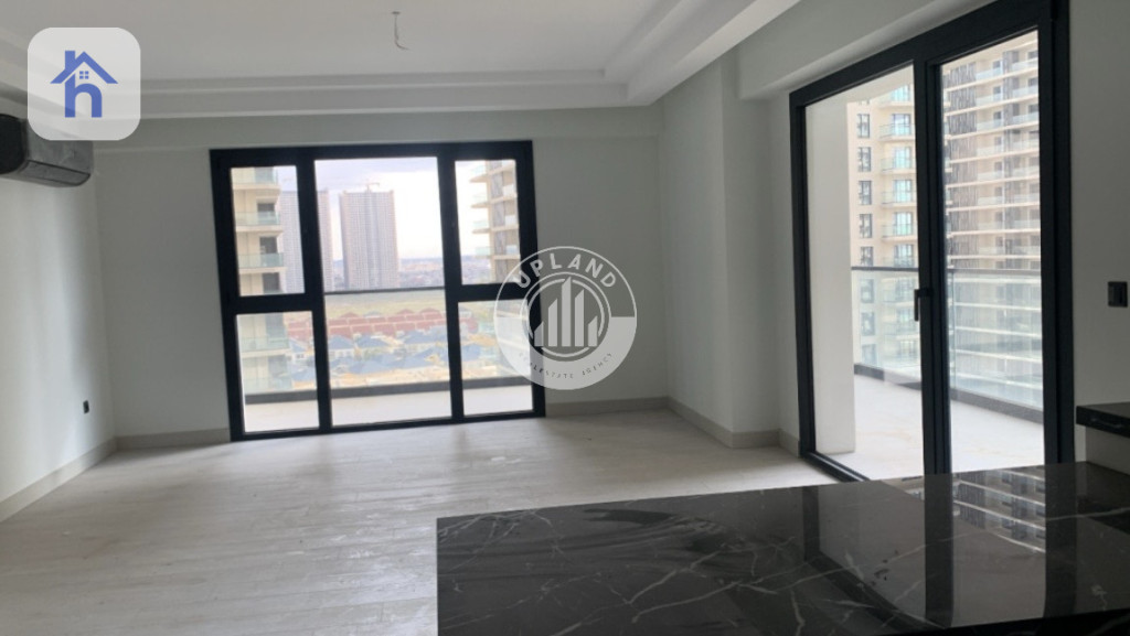 Luxury Two-Bedroom Apartment in Rami Towers