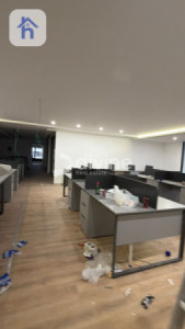 Spacious Office in Prime Location Resim 7
