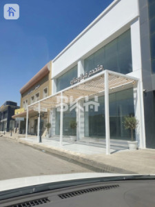 مساحة تجارية في موقع متميز للإيجار image 3