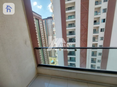 Modern Apartment in Prime Location Image 7