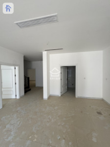 Spacious 4 Bedroom House in Aram Village 2 image 9