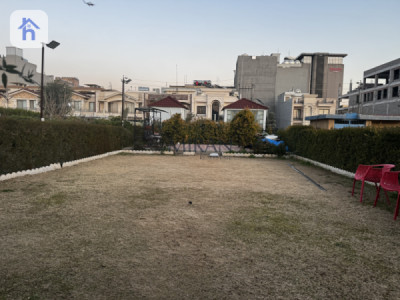 House Opposite Garden image 2