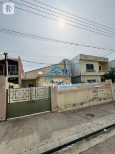 خانوو لە شاری لاوان image 1