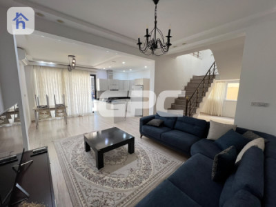 Spacious family home in Italian village 2 Image 3