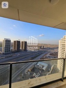 شقة في الطابق العالي بتصميم عصري صورة 15