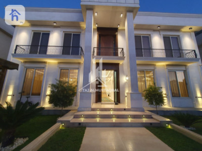 Luxurious Villa with Ample Space Image 3