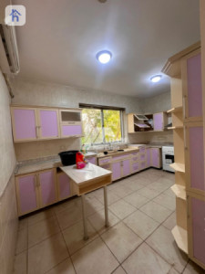 Spacious Family Home in English Village Resim 7