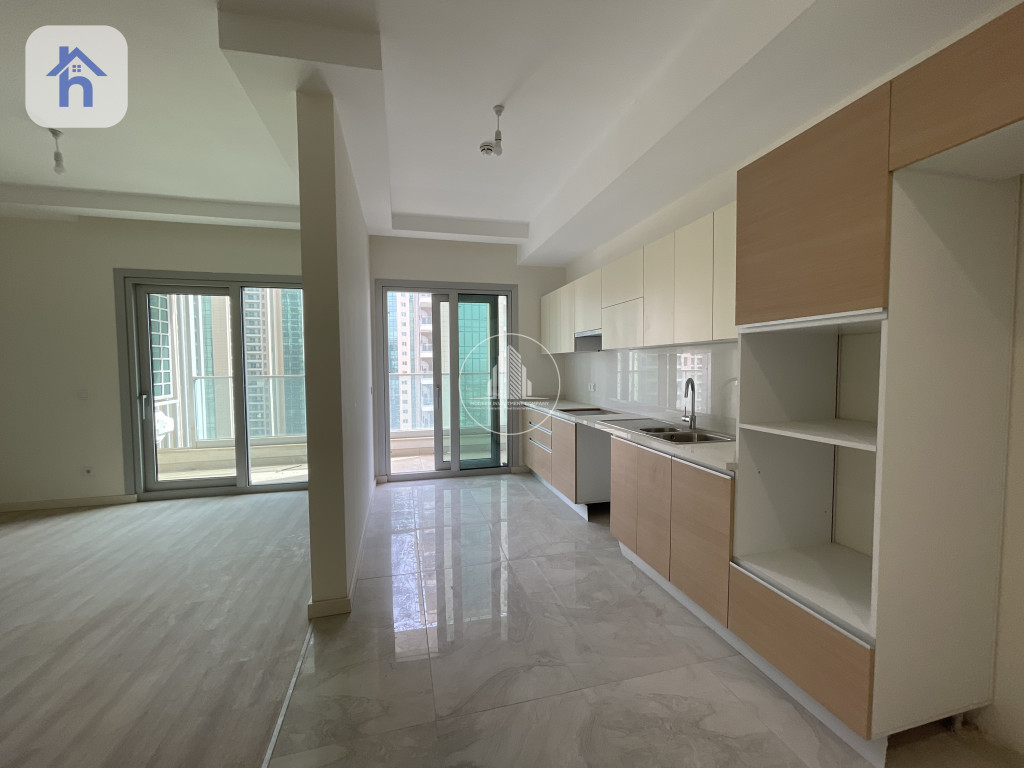 2 bedroom apartment in Empire Square