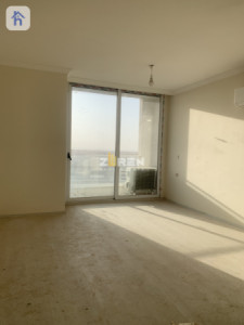 Studio Apartment image 2