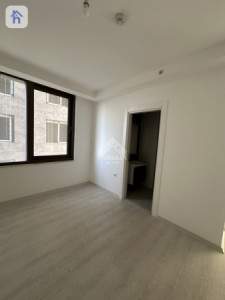 Modern Apartment with Great Views Image 7