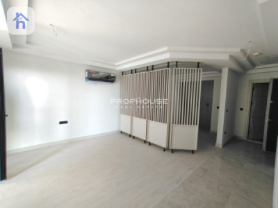 Modern Studio Apartment in Rami Towers image 2