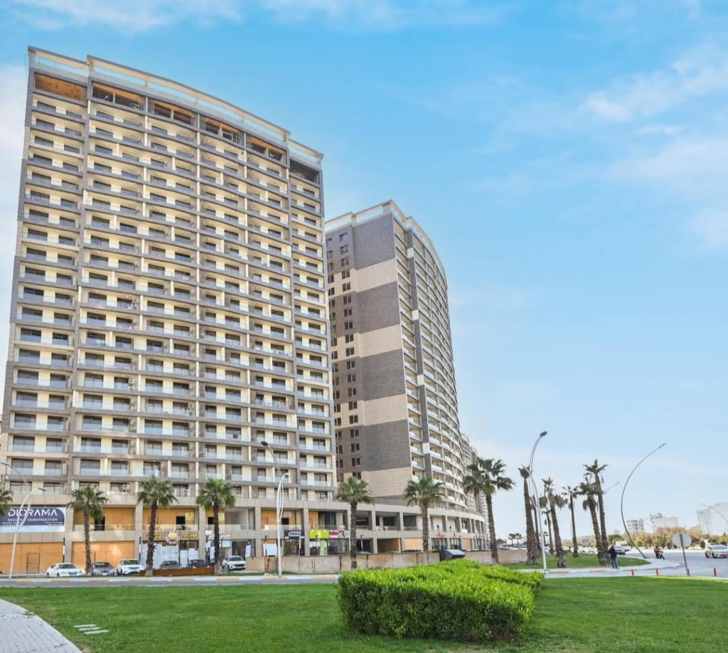 Modern 2-Bedroom Apartment in Empire Pearl Towers Resim 2