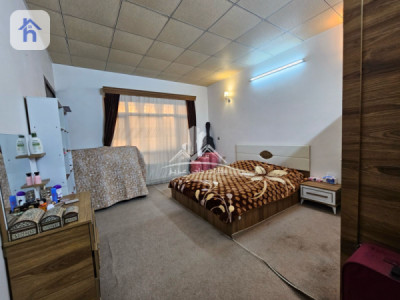 Spacious House with Multiple Rooms Image 13
