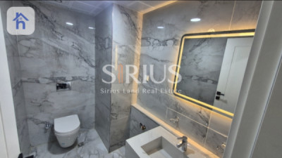 Luxurious Apartment with Stunning Views Image 9