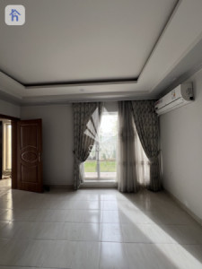 منزل مقابل الحديقة صورة 11