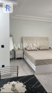 Studio Apartment image 9