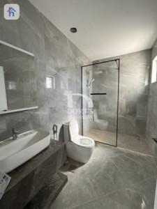 New House image 18