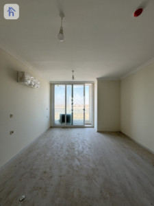 Apartment in Cash Image 3