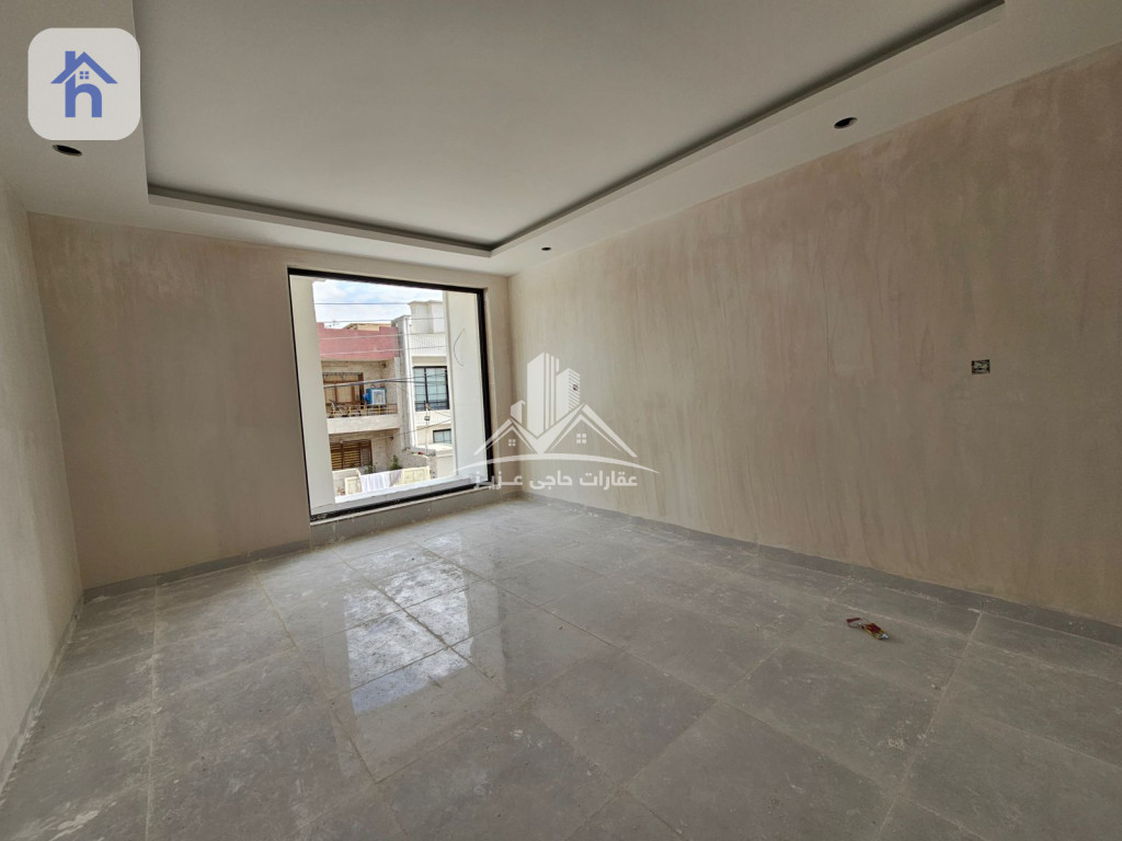 Modern House Image 12