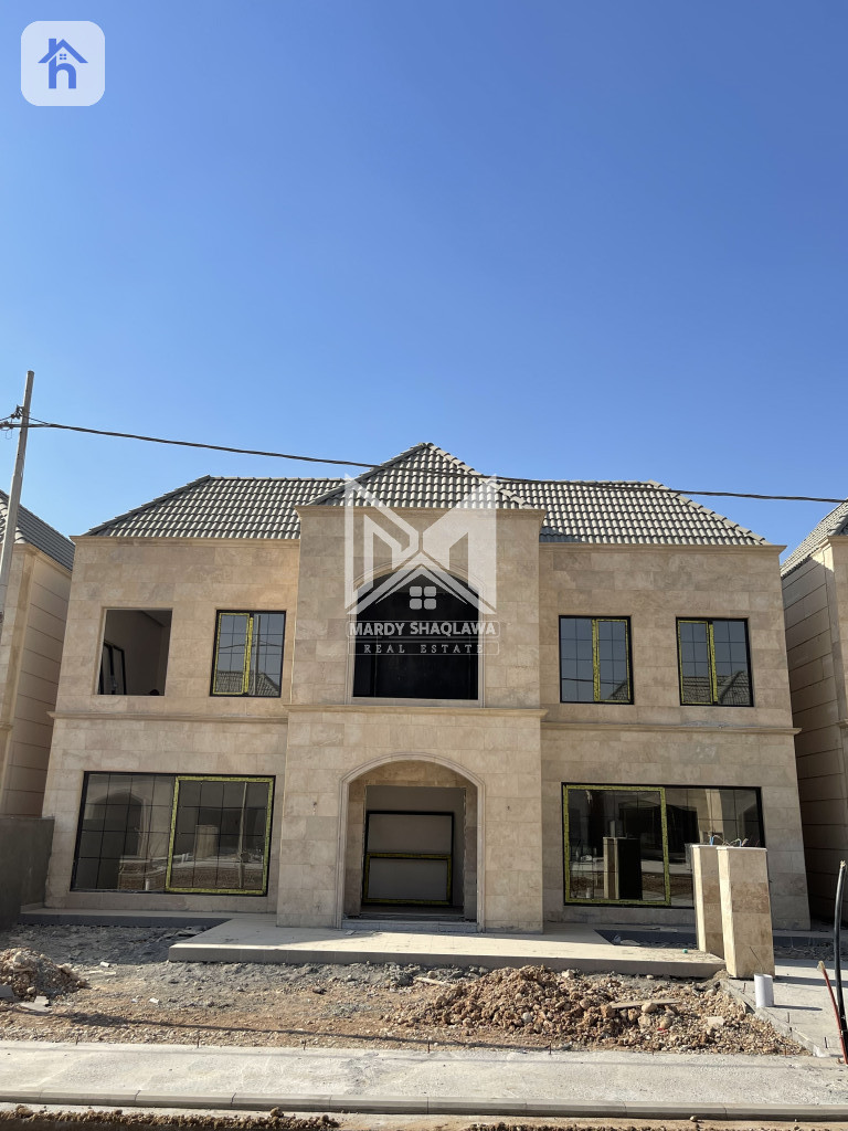 Elegant 4 Bedroom Home in Spanish Village