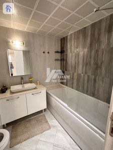 Cozy 1-Bedroom Apartment in Empire Wings Image 9