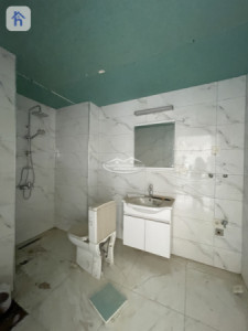 Cosy 1 Bedroom Apartment in Lalav Sun Towers Image 4