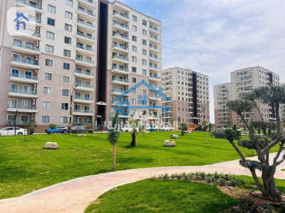 Two Bedroom Apartment with Great Views Image 3