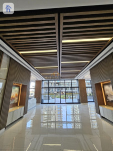 Luxurious Apartment in Prime Location Image 6