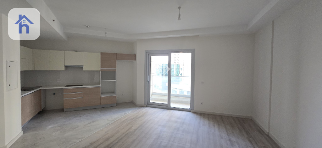 Cozy Apartment in Empire Square