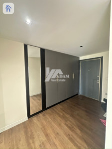 Modern Apartment image 8