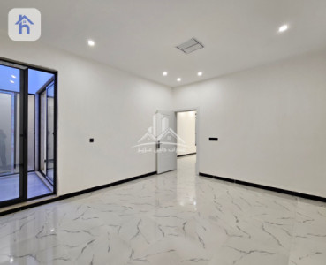 Cozy Home Perfect for Families Image 12