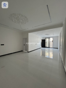Modern House image 4