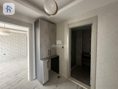 Elegant 3-Bedroom Apartment in Sky Towers Image 7