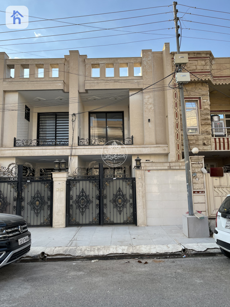 منزل طابقین