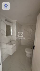 Modern 2 Bedroom Apartment image 7