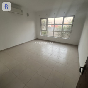 Spacious Villa in Empire Royal with 5 Bedrooms image 13