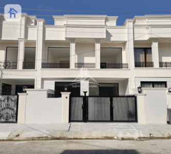 Modern House with Ample Space image 2