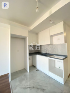 Studio Apartment Image 3