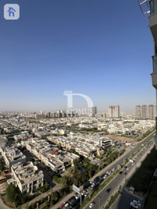 Spacious Apartment with Stunning Views Resim 7