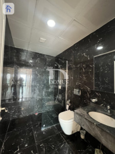 Modern Two-Bedroom Apartment in Prime Location Image 6