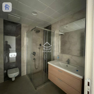 Spacious Apartment in Empire Square Resim 9