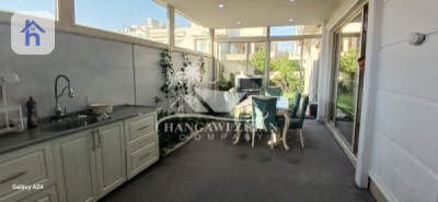 Elegant 8-Bedroom Home in Erbil image 5