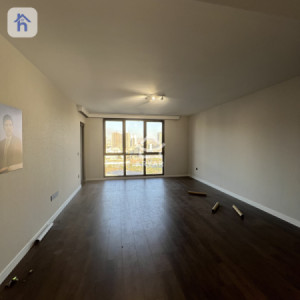 Modern Apartment with City View Image 3