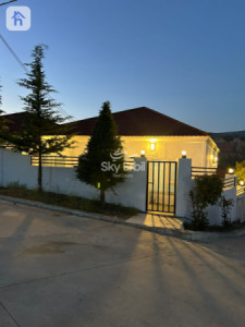 Corner House Image 16