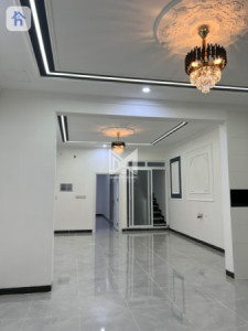 One Floor House image 2
