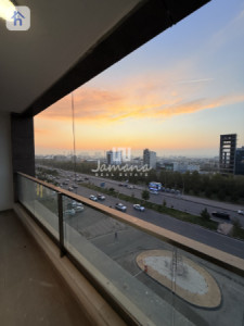 شوقەیەکی مۆدێرن بۆ یەک ژووری نوستن لە تاوەرەکانی ئیمپایەر پیرڵ وێنە 7