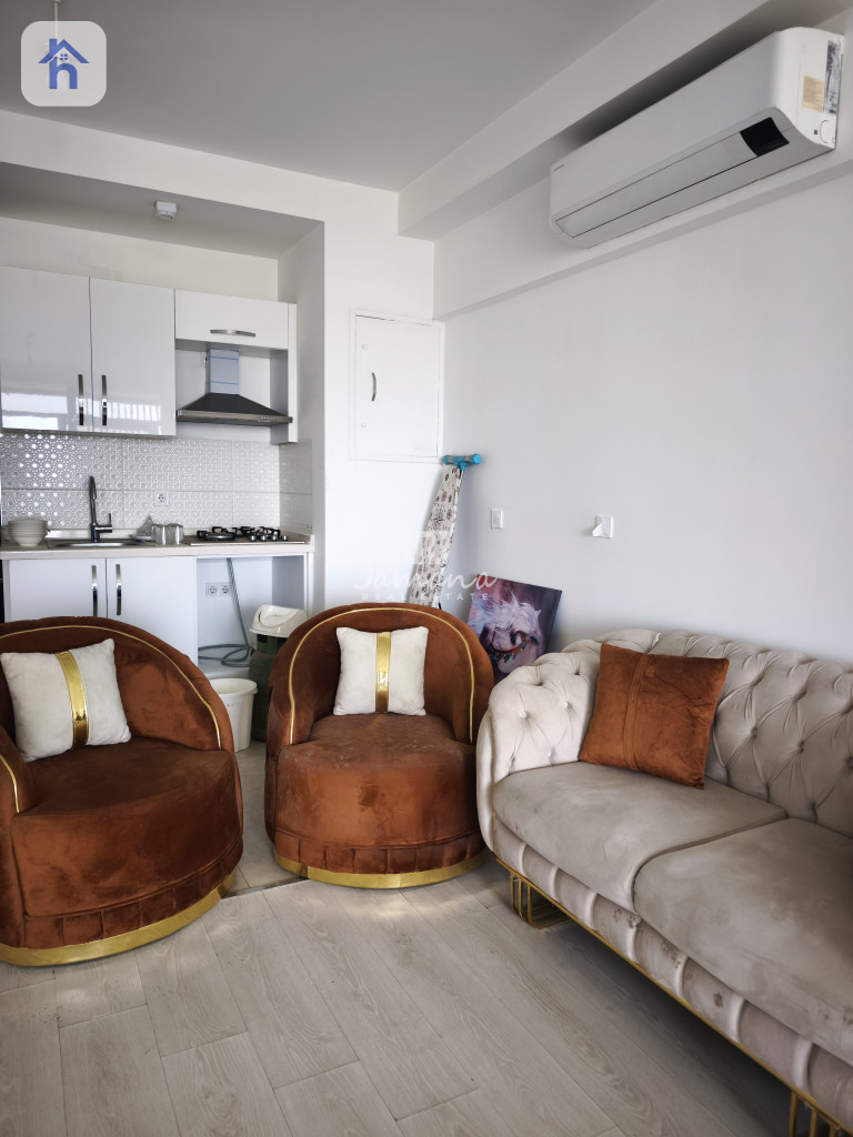 Modern studio apartment in prime location