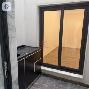 Modern 4-Bedroom House for Rent Resim 8