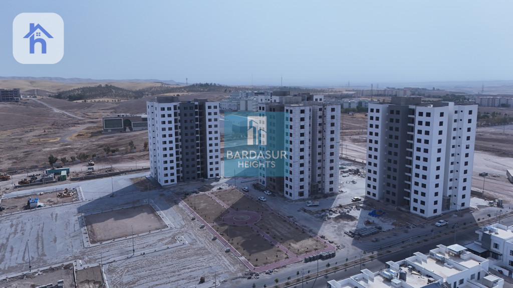 شوقەیەکی فراوان لە بەرزاییەکانی بەردەسور