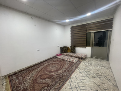 شوقەیەکی ئارام و یەک ژووری نوستن لەگەڵ دیمەنێکی نایاب وێنە 5